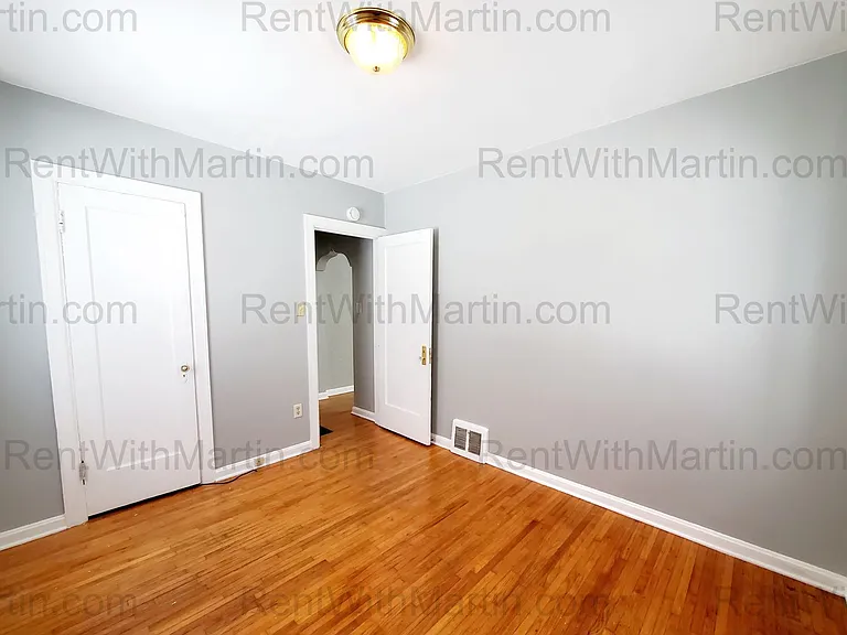 657 Dawson St — Photo 7