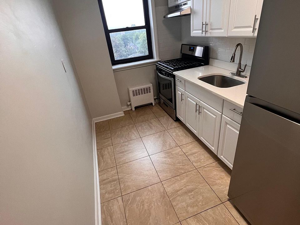 1st image of 120 Washington St