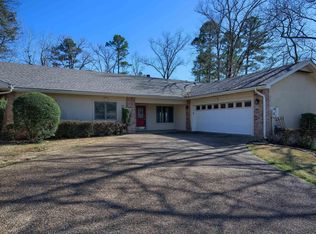 28 Magellan Ln, Hot Springs Village, AR 71909