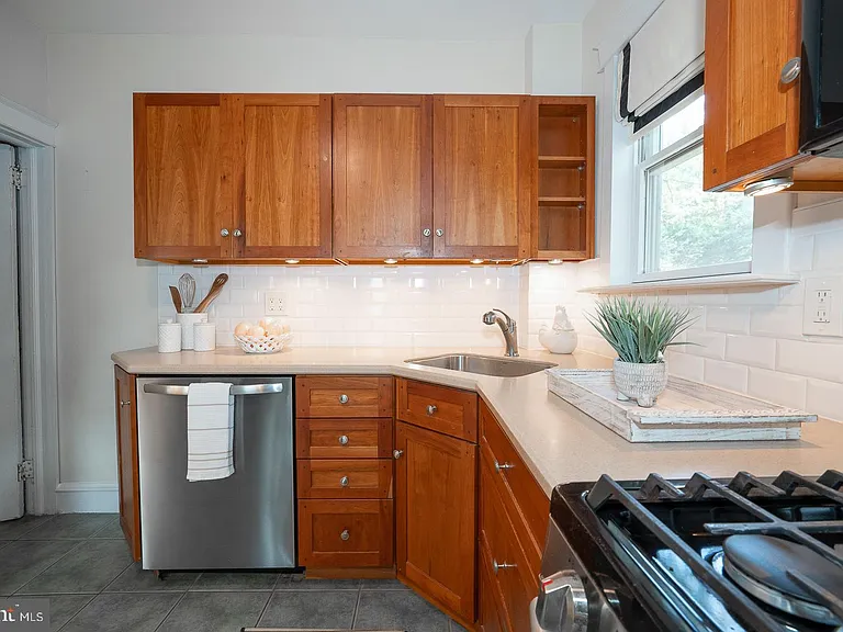 17 E Turnbull Ave — Photo 18