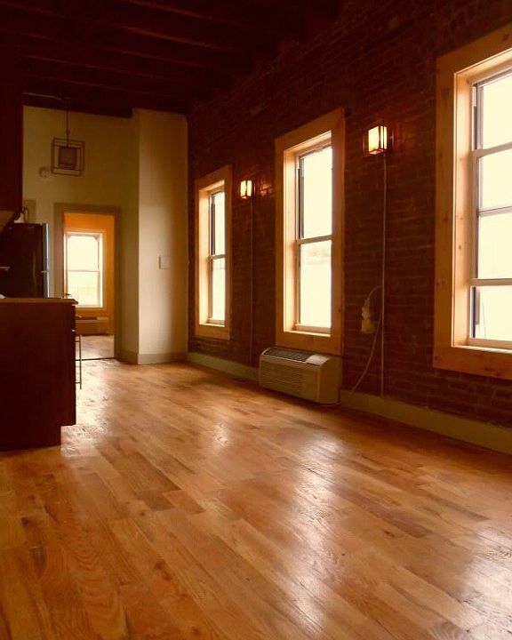 1st image of 176 Tompkins Ave