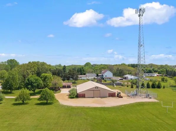 W8287 County Road P, Pardeeville, WI 53954