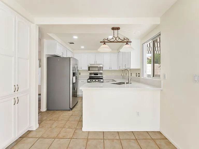 9522 Arrowhead Falls Ct — Photo 12