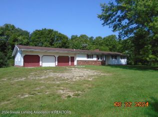 2325 N Smith Rd, Eaton Rapids, MI 48827
