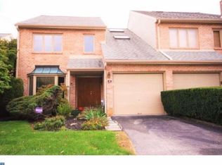 47 Militia Hill Dr, Wayne, PA 19087