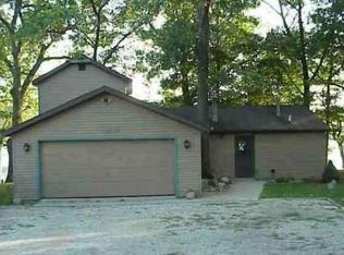 4515 W Orland Rd, Angola, IN 46703