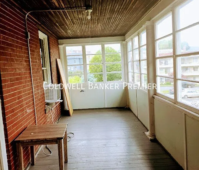 233 E Pitt St #5 — Photo 27
