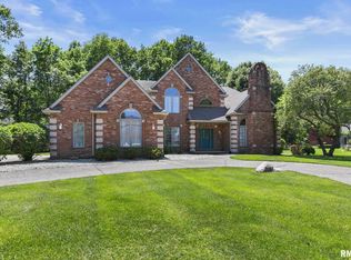 2304 Chesapeake Lndg, Springfield, IL 62712