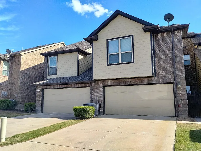 1943 Longmeadow Hill Dr — Photo 13