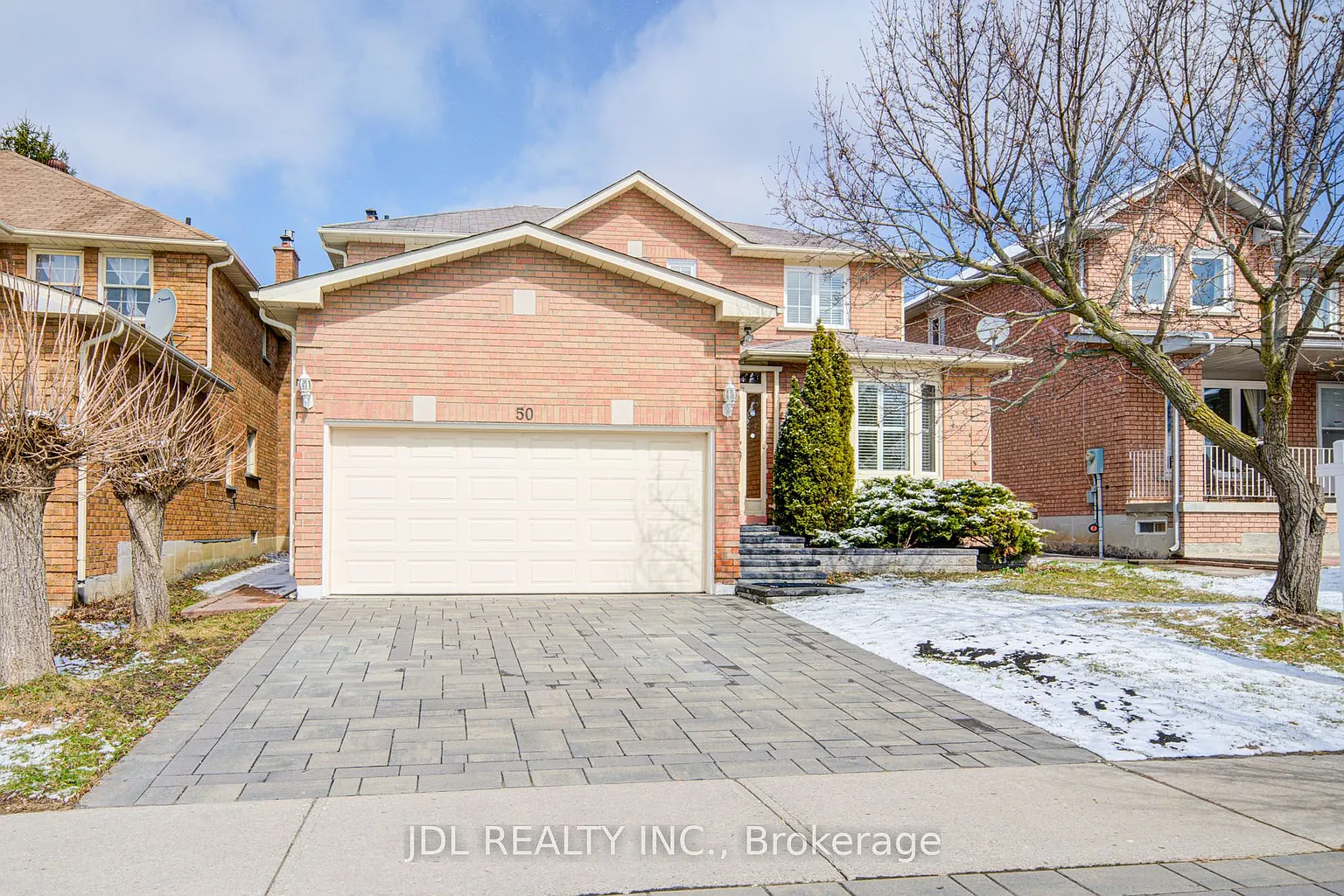 50 Summitcrest Dr photo 1