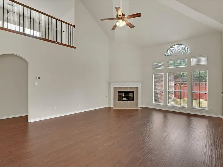 10438 Coach House Ln — Photo 23