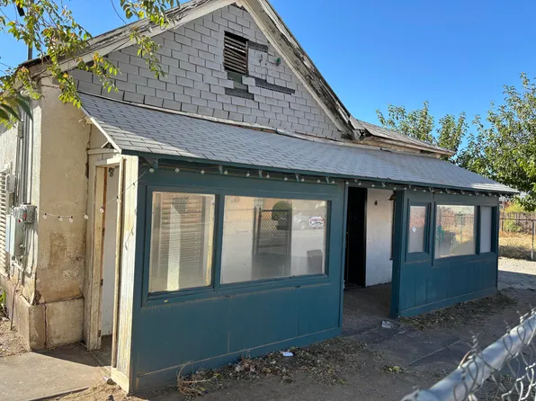1010 Bellamah Ave NW, Albuquerque, NM 87104