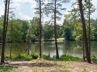 169 Wilkins Hills Ln, Campobello, SC 29322