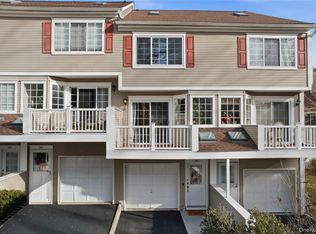 302 Park Ridge Lane, White Plains, NY 10603