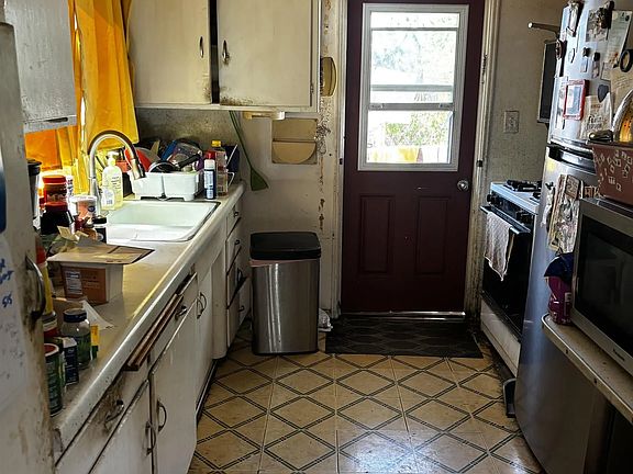 4th image of 8129 Lemon Grove Way