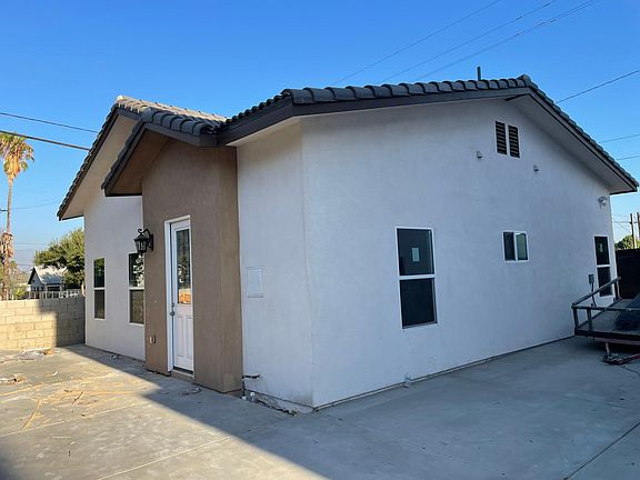 2nd image of 1217 N Sepulveda Ave