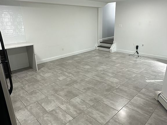 3rd image of 16 Moreno Ct Floor 2
