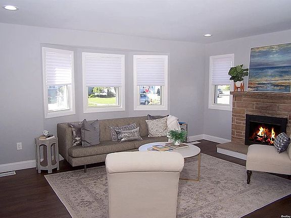 4th image of 32 N Crescent Dr