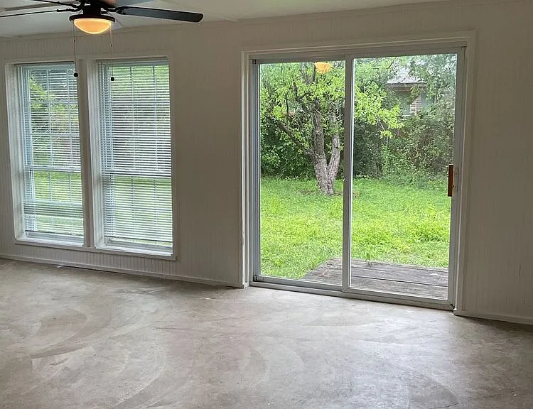 1208 Preswick Cir — Photo 24