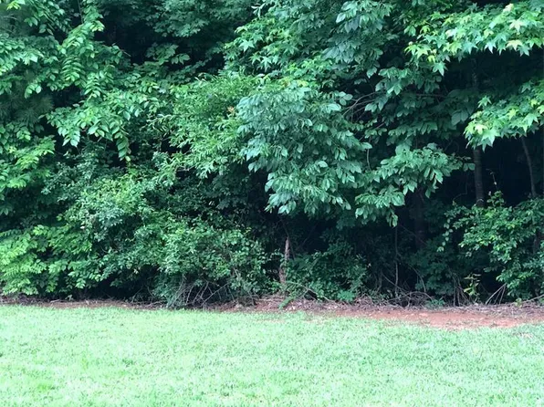 605 Waverly Ct, Macon, GA 31210