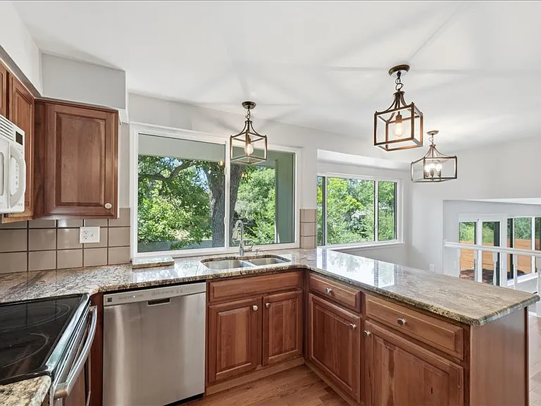 4820 W 102nd Pl — Photo 34