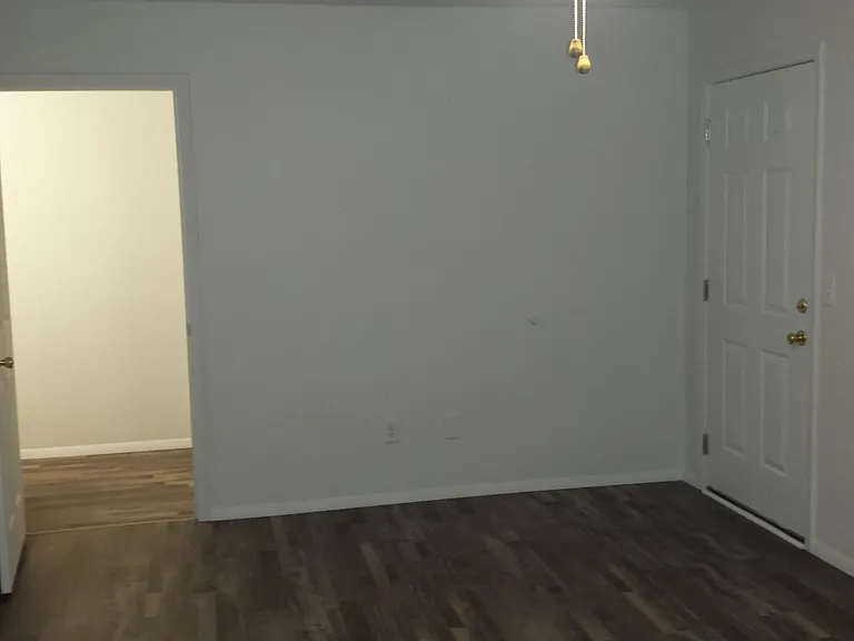 137 Rockyreef Cir — Photo 29