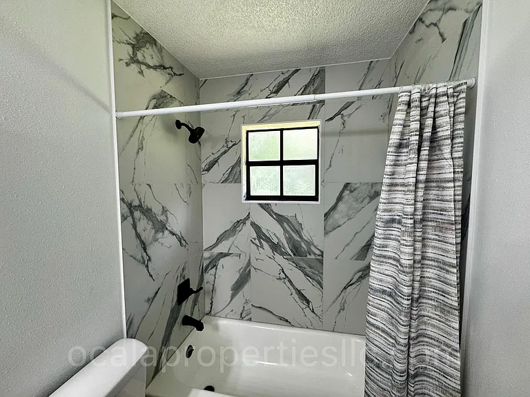 3380 NE 44th Pl — Photo 30