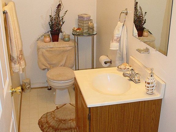 Half Bath - Main Level