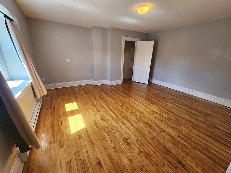 389 Daly Ave #1 — Photo 15