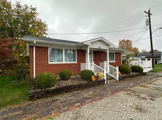 103 S Hancock St, Waynetown, IN 47990