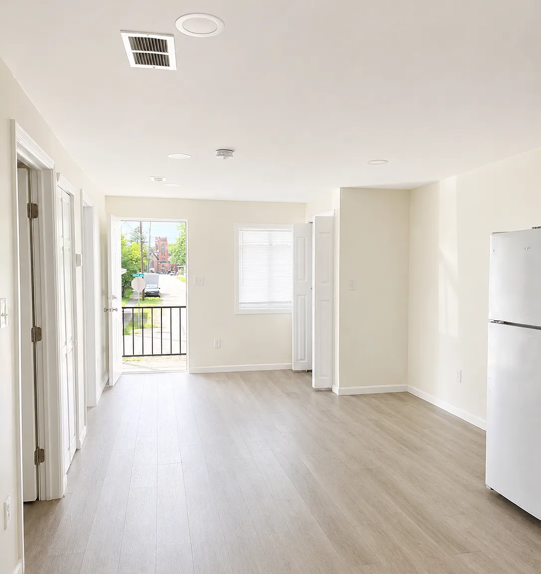 2 bed, 700 sqft, $1,025 — Photo 4