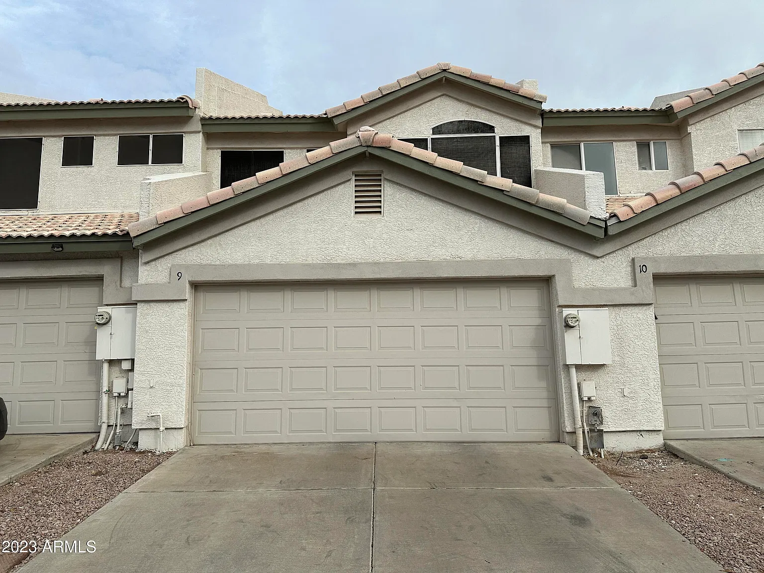 3 bed, 2.5 bath, 1469 sqft, $1,945 — Photo 1