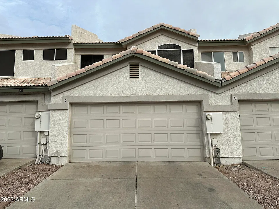 4805 E Kachina Trl #9