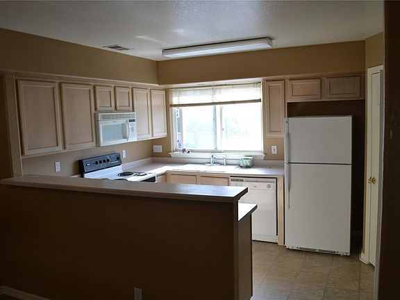 5th image of 12025 Locust St #20-7