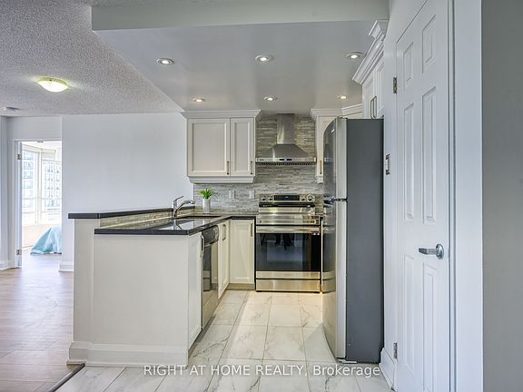 5th image of 50 Kingsbridge Garden Cir #1408