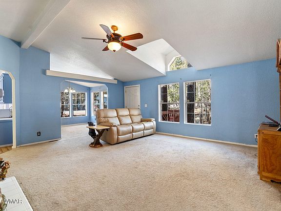 3rd image of 2244 Oakwood Dr