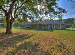 74343 S 320th Rd, Wagoner, OK 74467