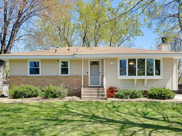 8661 Tyler St NE, Blaine, MN 55434