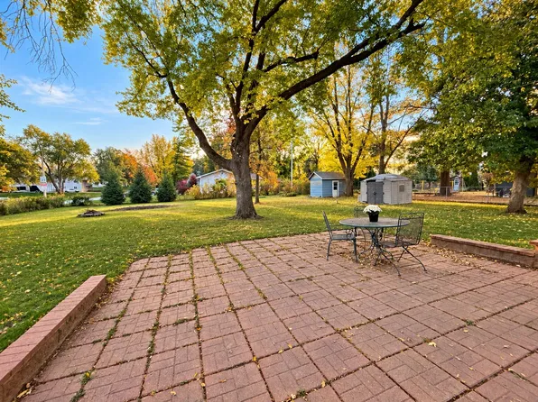 212 Garden Rd, Ames, IA 50010