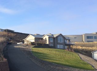 3407 W 47th Ave, Kennewick, WA 99337