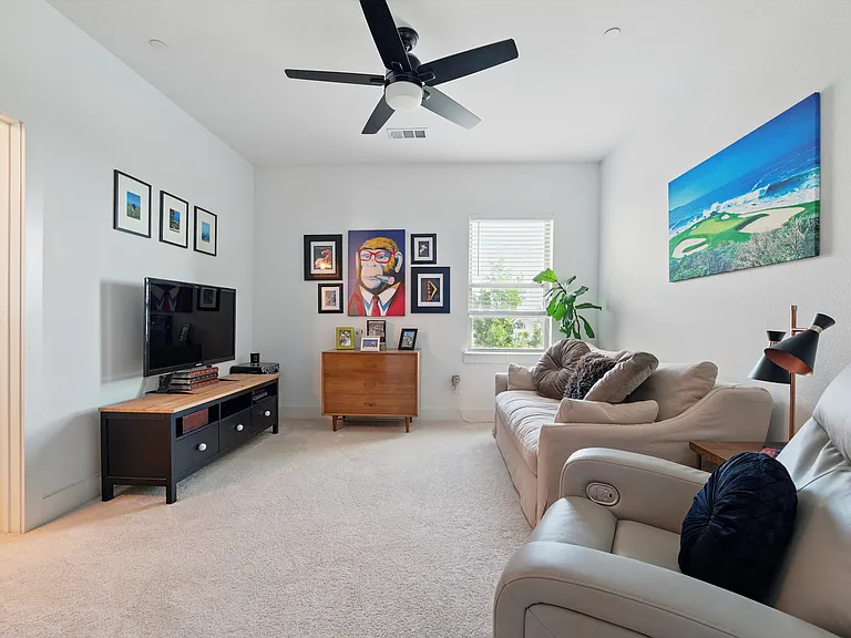 1078 Maverick Dr — Photo 25