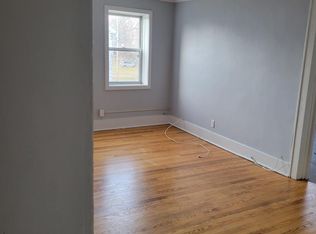 20 5th St #20B, Watervliet, NY 12189