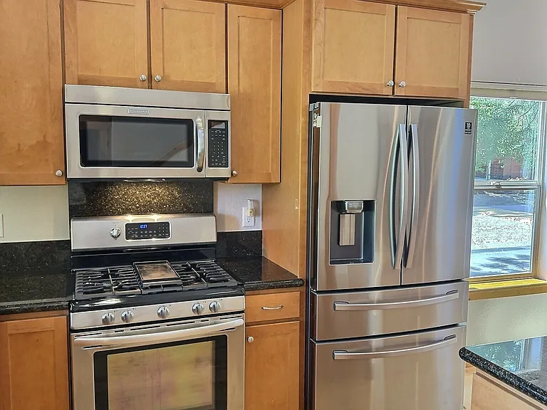 10208 Kylan Creek Ct — Photo 6