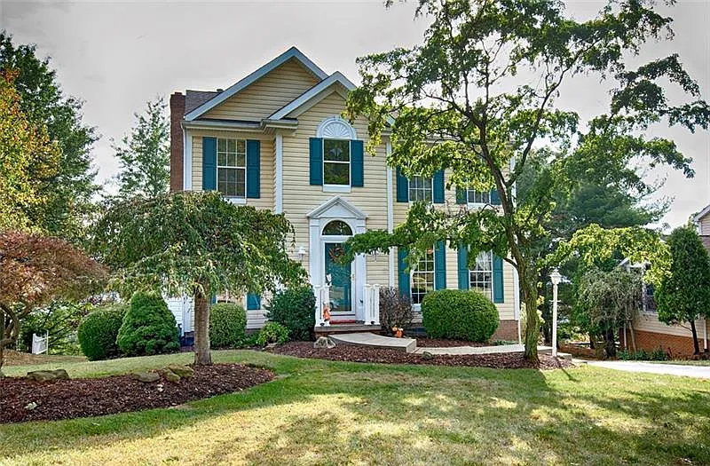 184 Bluestone Dr photo 1
