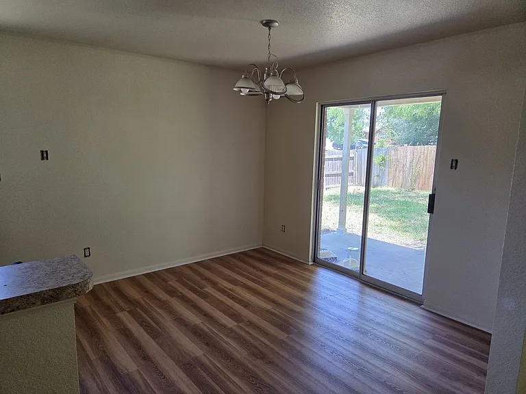 5109 Coach Stop Dr — Photo 5