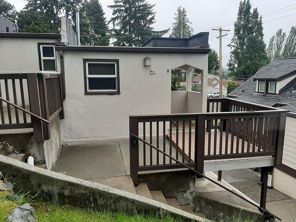 1st image of 3005 Preble St #9