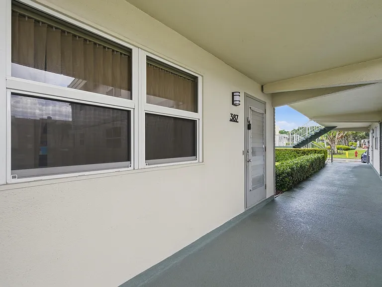 387 Flanders Way #I — Photo 3