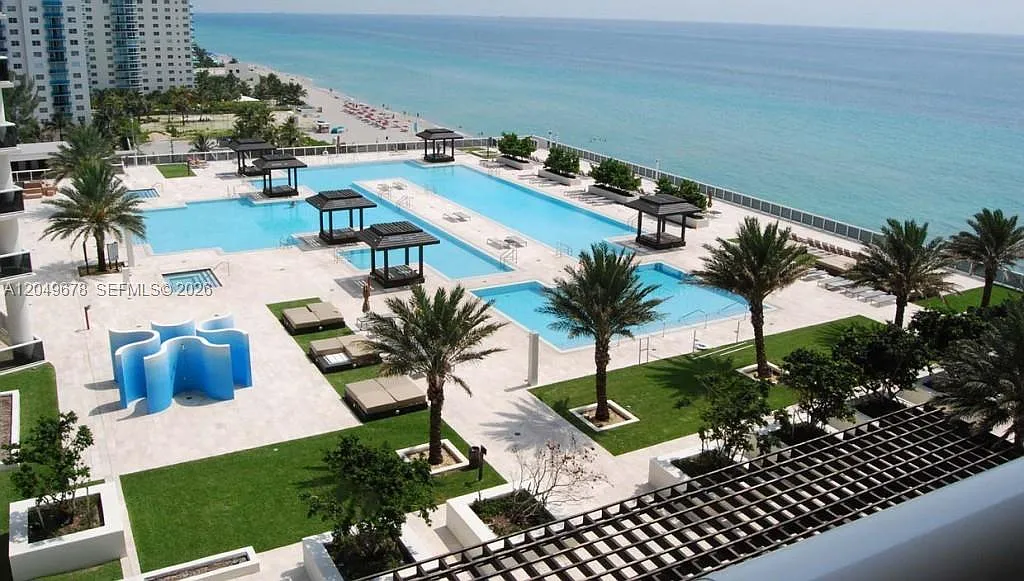 Beach Club Three Condo — Photo 3