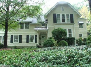 206 Meadowbrook Ter, Greensboro, NC 27408