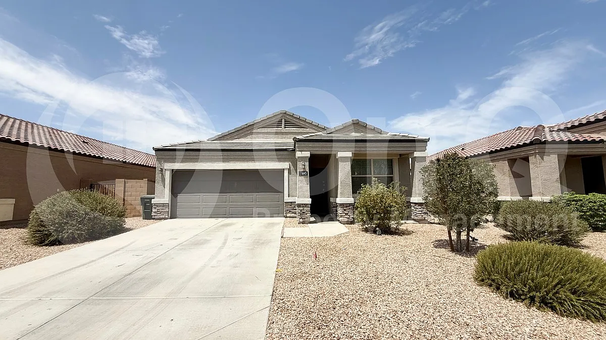 4 bed, 2.0 bath, 1716 sqft, $1,699 — Photo 3